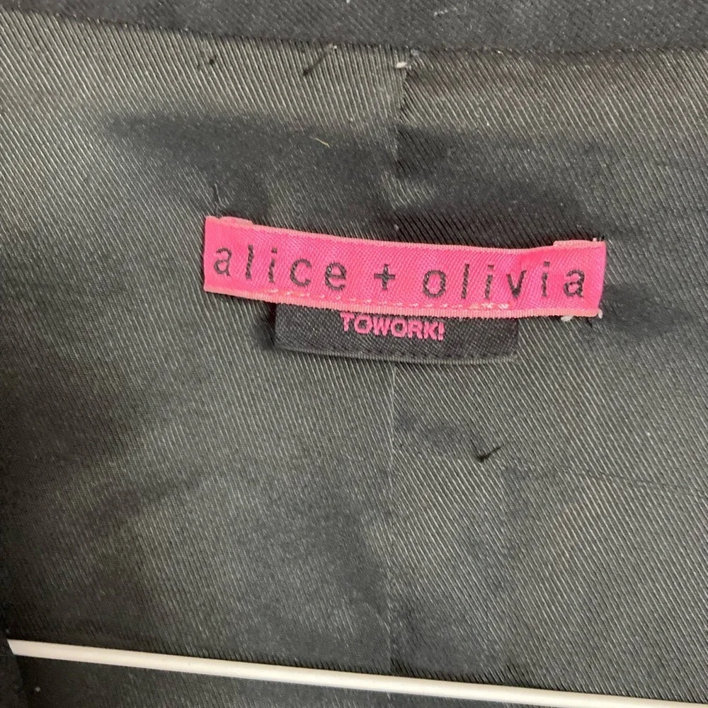 Alice + Olivia To‎ work Blazer